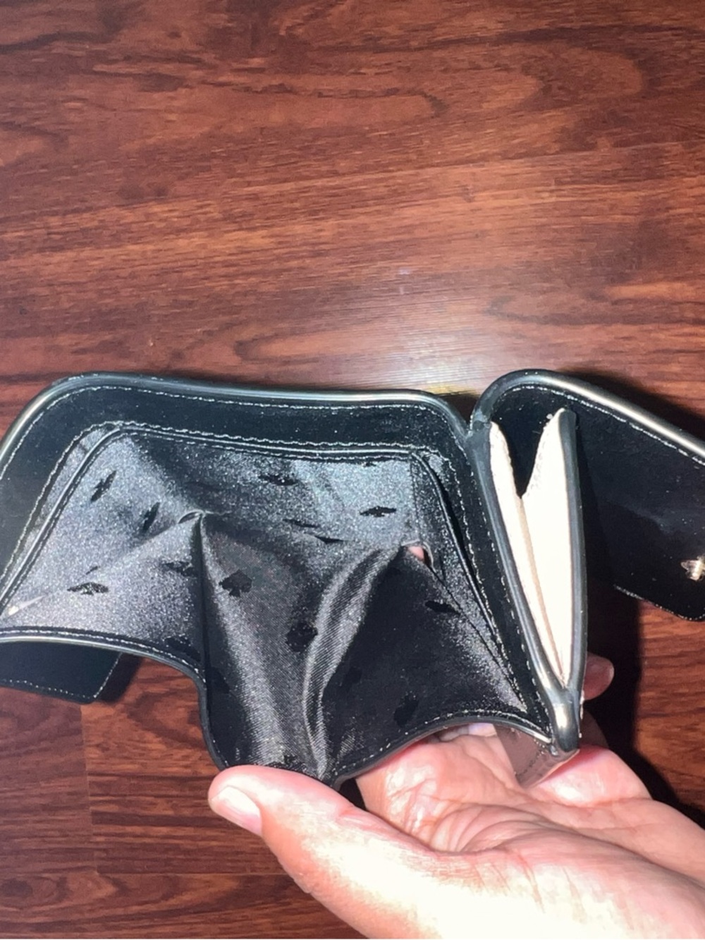 kate spade small wallet - Picture 5 of 6